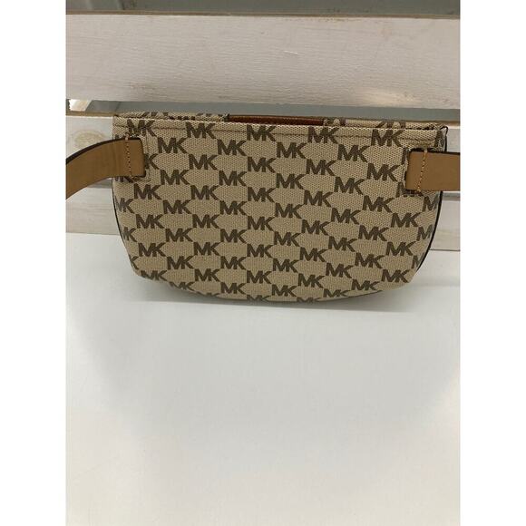 MICHAEL KORS, TAN, BROWN LARGE, (LARGE BELT SIZE) FANNY PACK - Picture 3 of 9